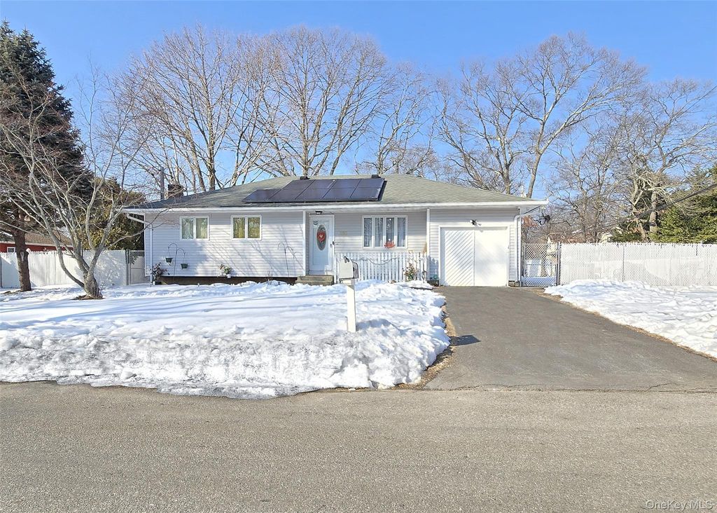 Photo of 237 Donald Boulevard, Holbrook, NY 11741 (MLS # 958861)