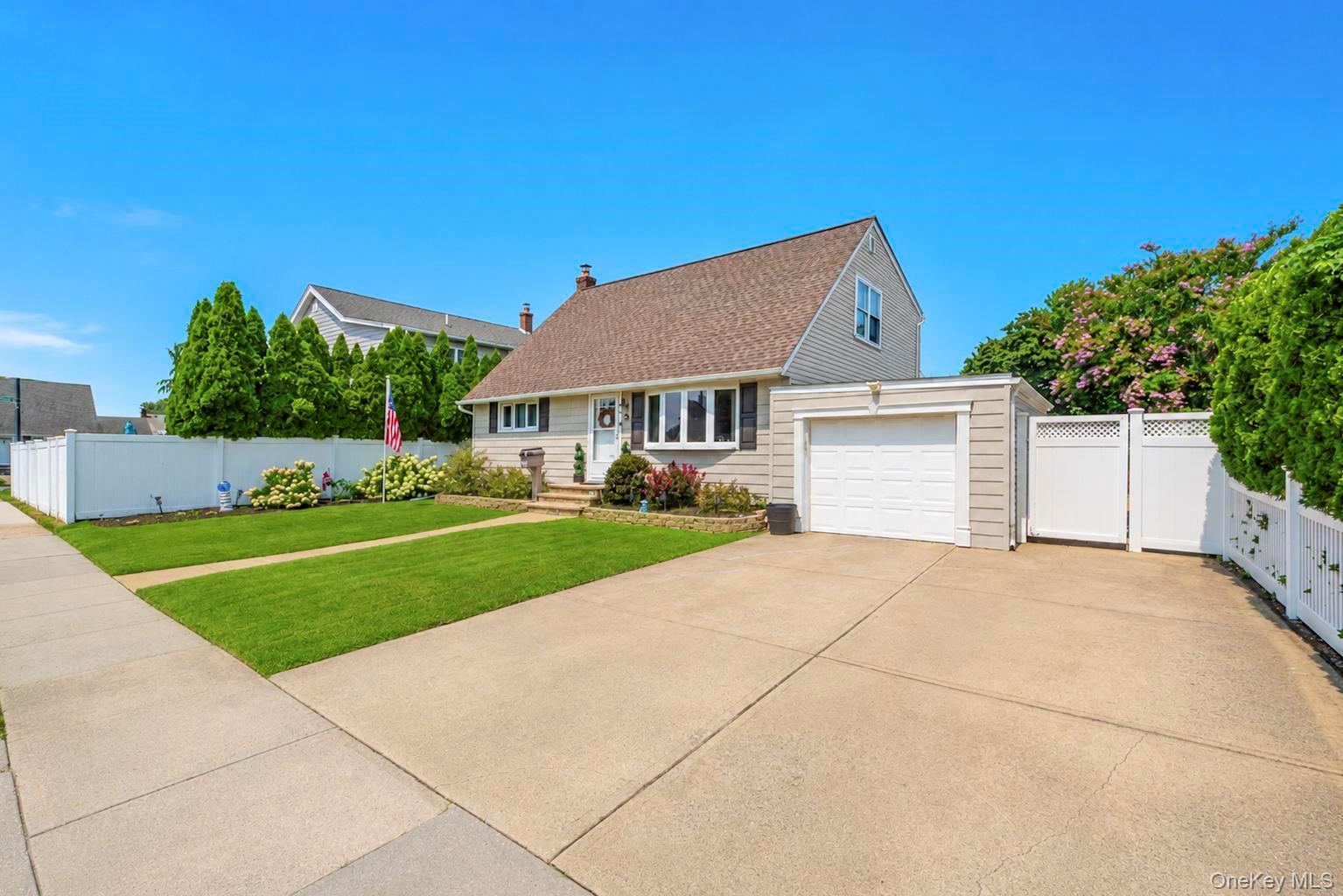 3 Laurie Drive
