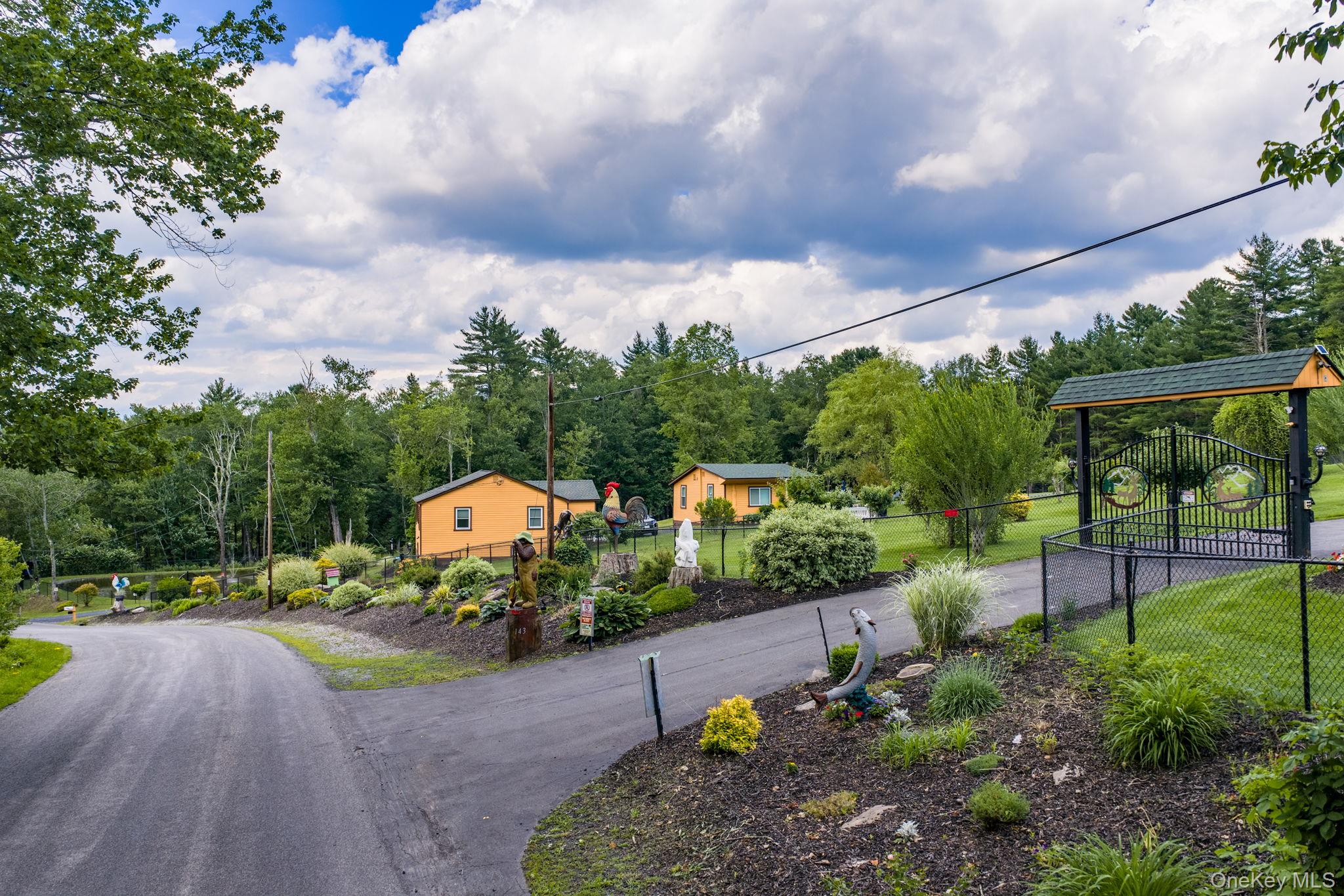 143 S Maplewood Road
