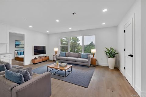 74 Broadway 4C Freeport NY 11520