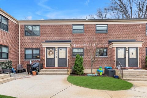 Homes For Sale - 220-16 75th Avenue #210A2<br/> Oakland Gardens, NY 11364