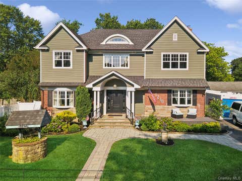 Homes For Sale - 1210 Hyman Avenue<br/> Bay Shore, NY 11706