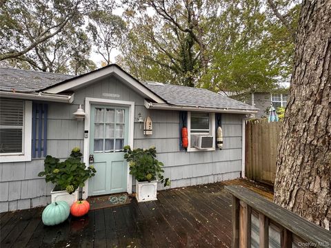 Photo of 47 Woodcliff Trail, Baiting Hollow, NY 11933 (MLS # 924465)