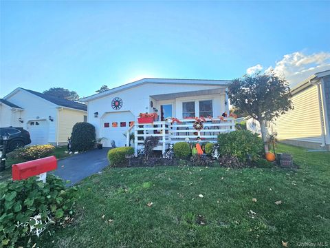 Photo of 45 Dogwood Lane, Manorville, NY 11949 (MLS # 928399) Photo of 45 Dogwood Lane, Manorville, NY 11949 (MLS # 928399)