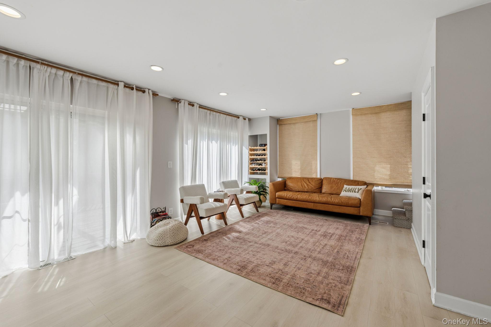 4 Arrowhead Lane