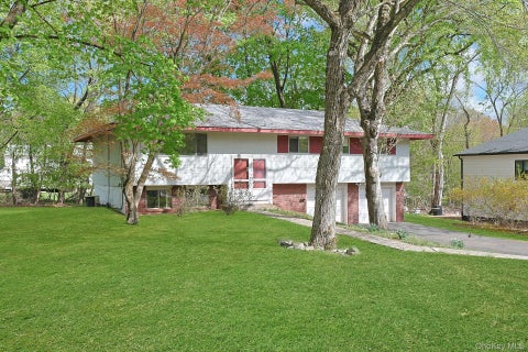 Homes For Sale - 44 N Southgate Drive<br/> Spring Valley, NY 10977