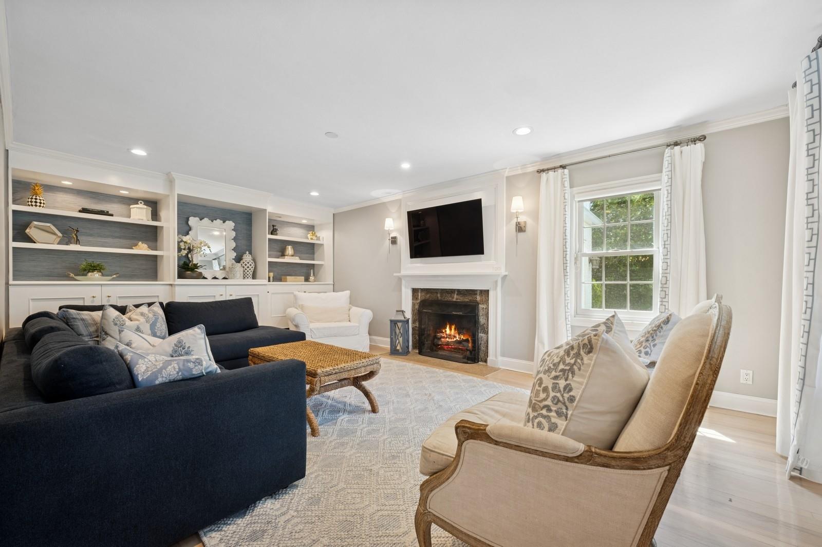 181 Washington Avenue, Garden City, New York image 5