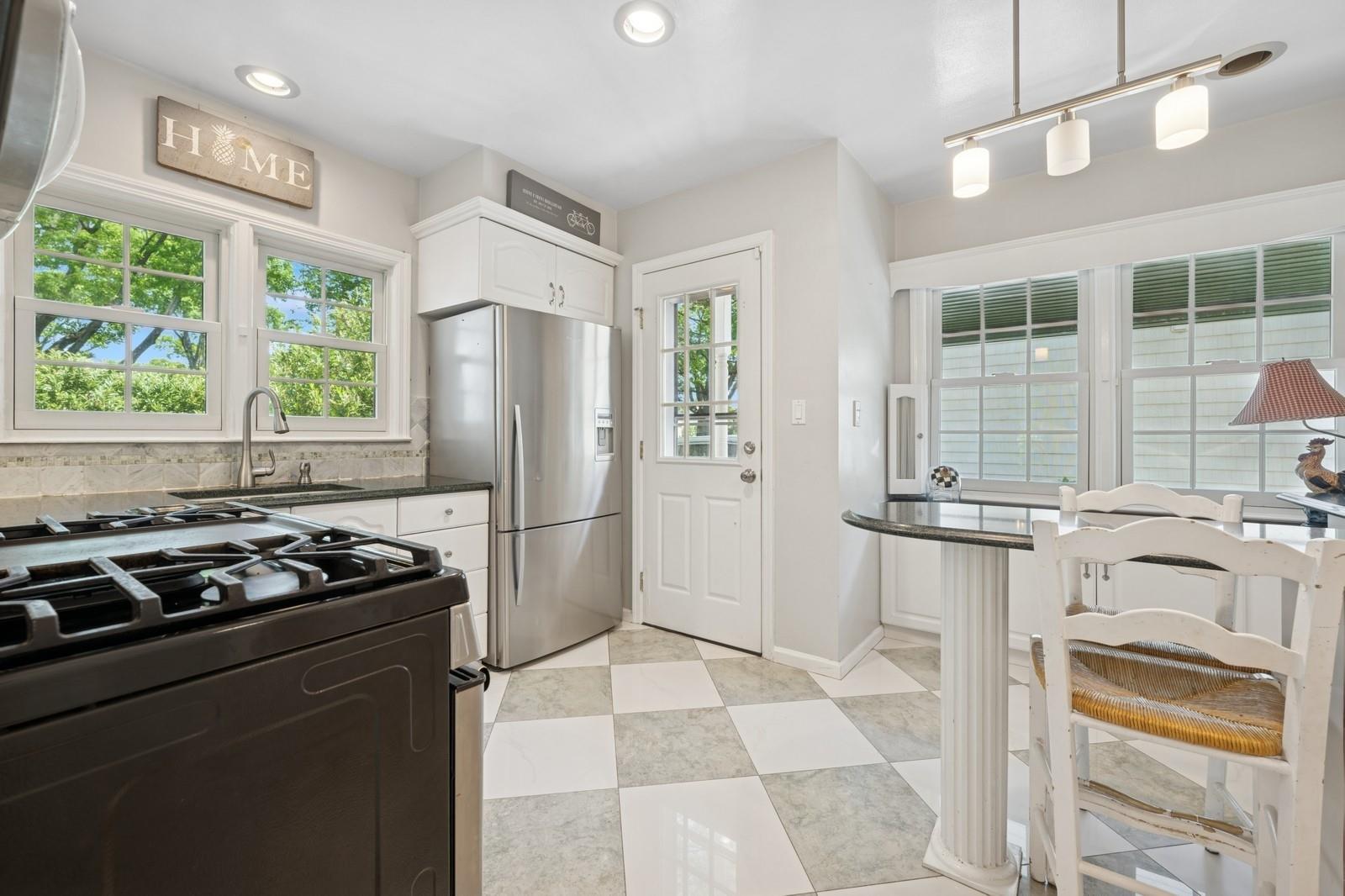 181 Washington Avenue, Garden City, New York image 15