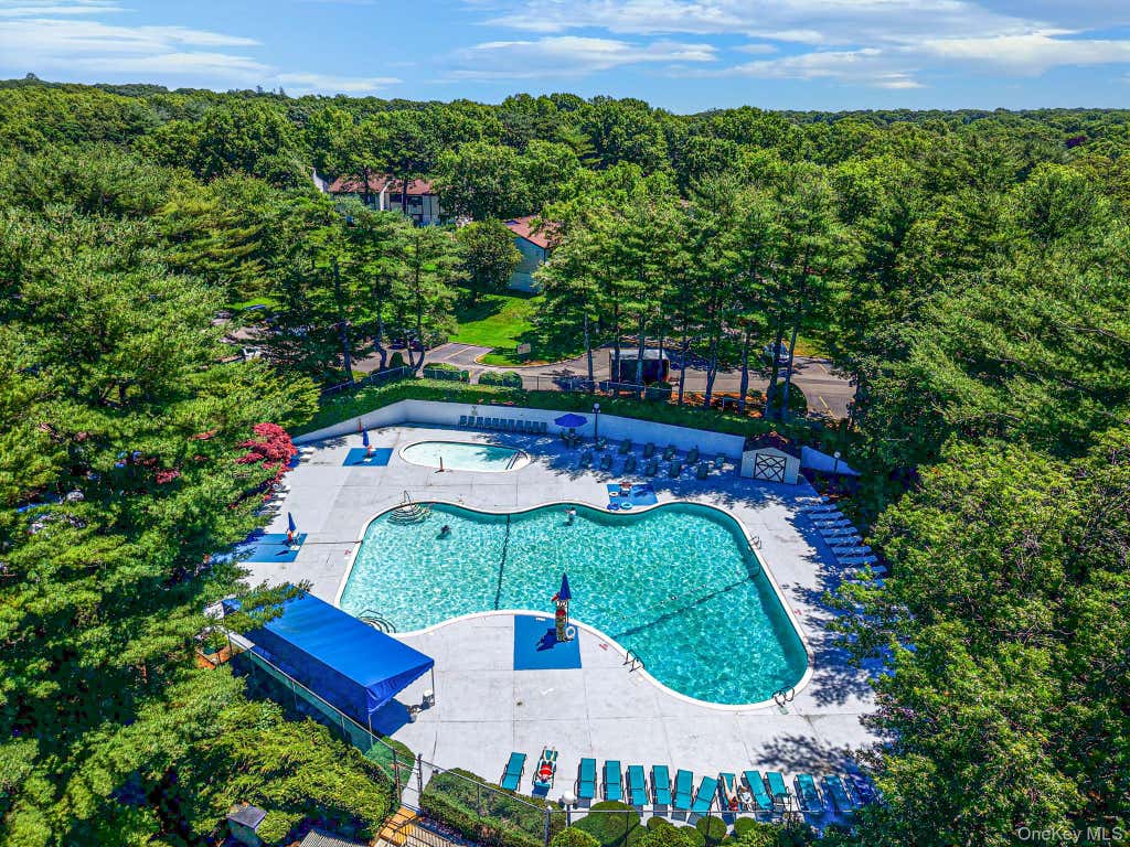 Photo of 35 Richmond Boulevard #4A, Ronkonkoma, NY 11779 (MLS # 1020499)