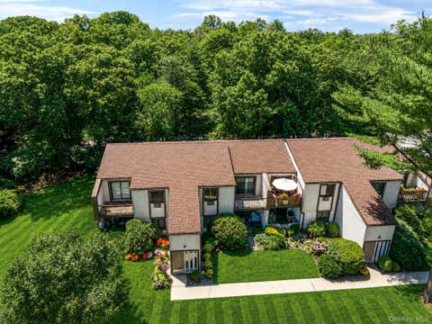 Condo For Sale - 35 Richmond Boulevard #4B<br/> Suffolk County, Ronkonkoma, NY 11779