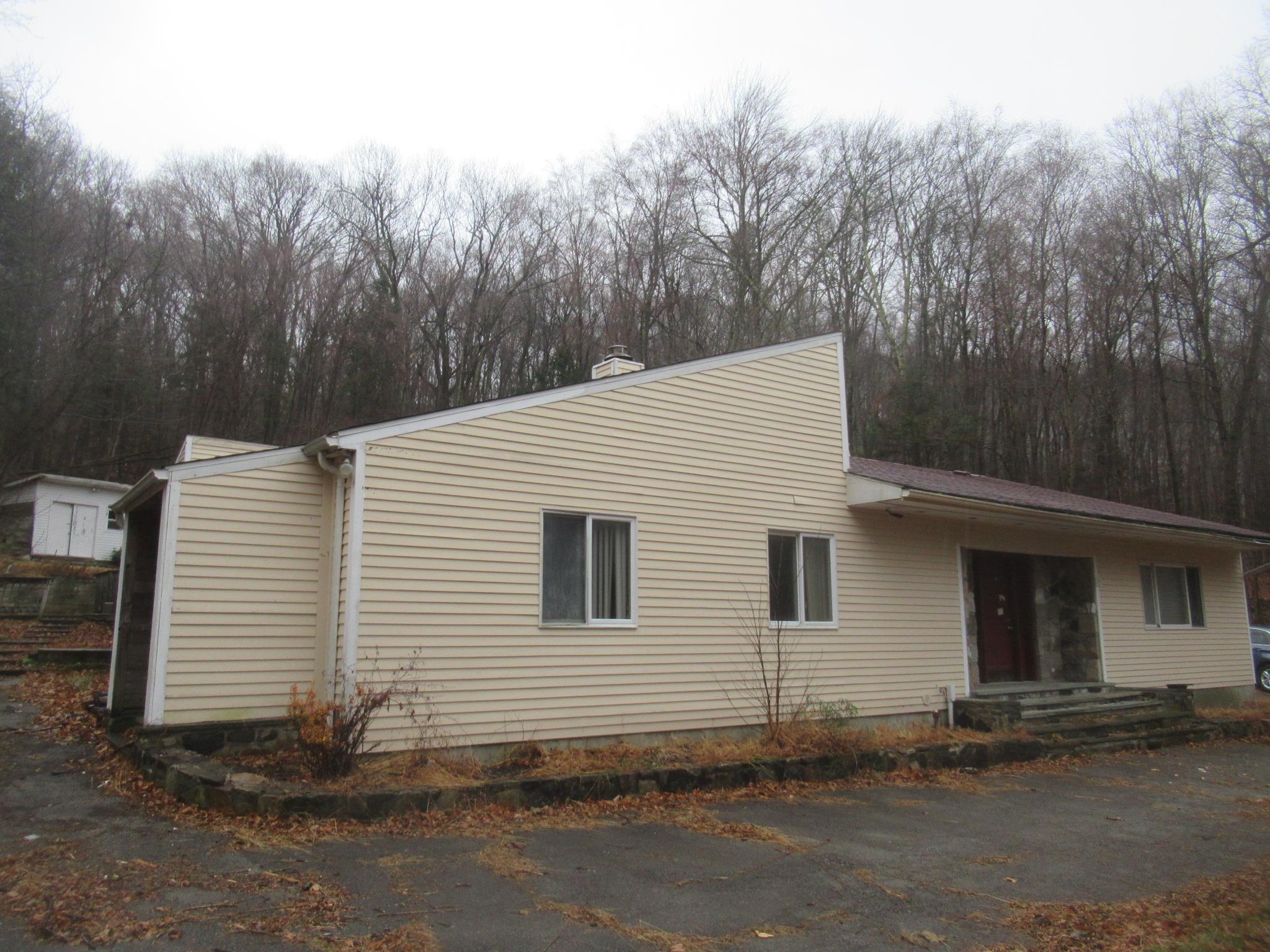 9 Jim Lane, Putnam Valley, New York image 3