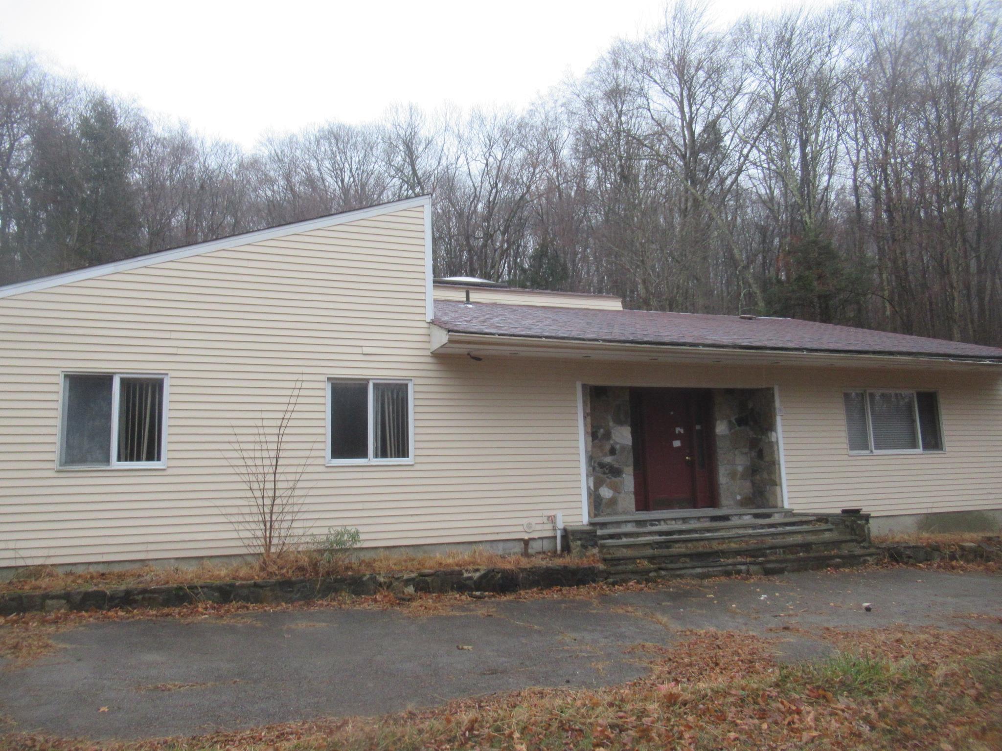 9 Jim Lane, Putnam Valley, New York image 1