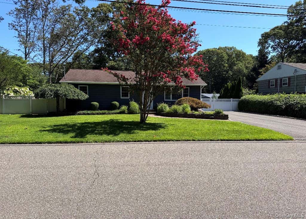 Photo of 45 Marbeth Circle, Miller Place, NY 11764 (MLS # 1040721)