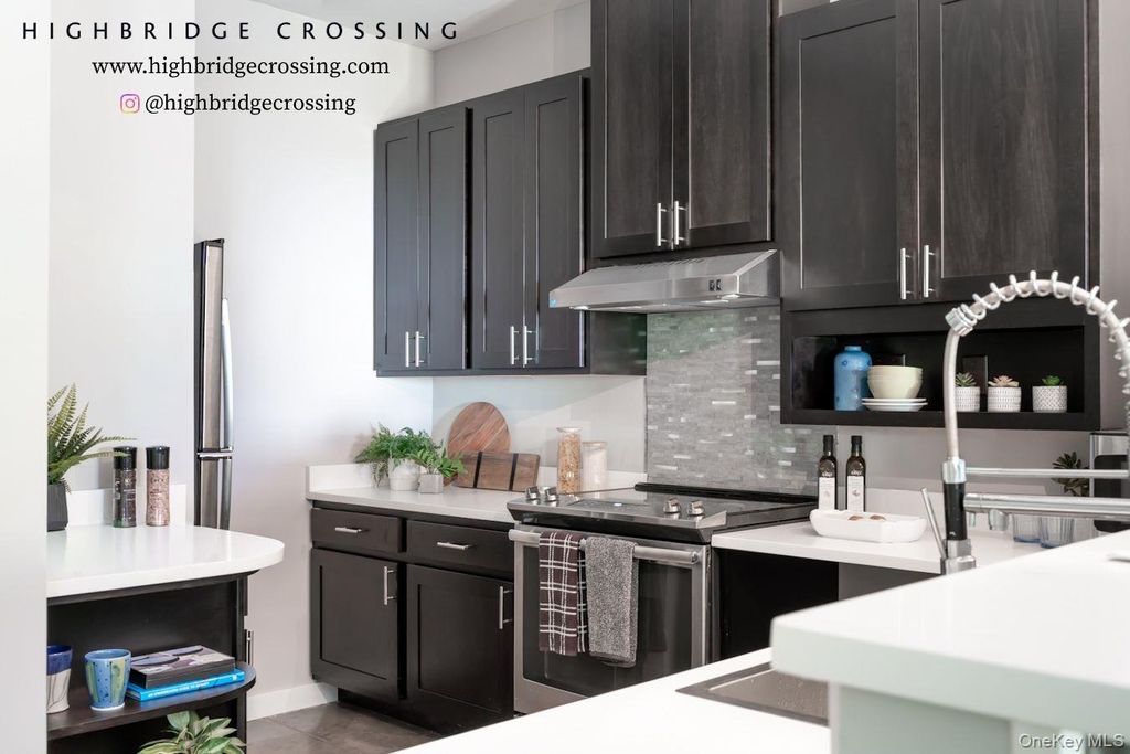 Photo of 128 Vineyard Avenue #207, Highland, NY 12528 (MLS # 942405)