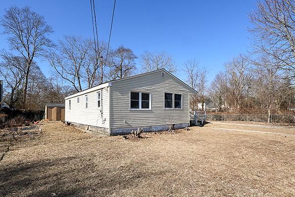 186 Cranberry Drive, Mastic Beach, New York image 3