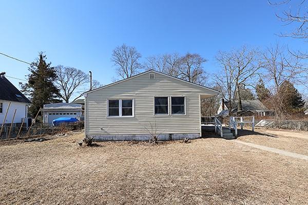 186 Cranberry Drive, Mastic Beach, New York image 2