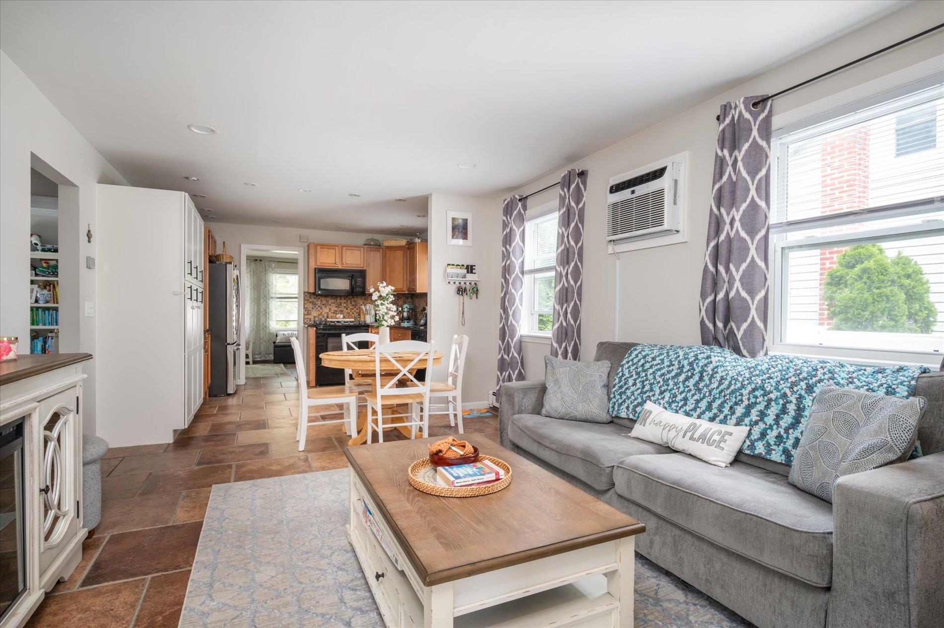 369 Collington Drive, Ronkonkoma, New York image 8