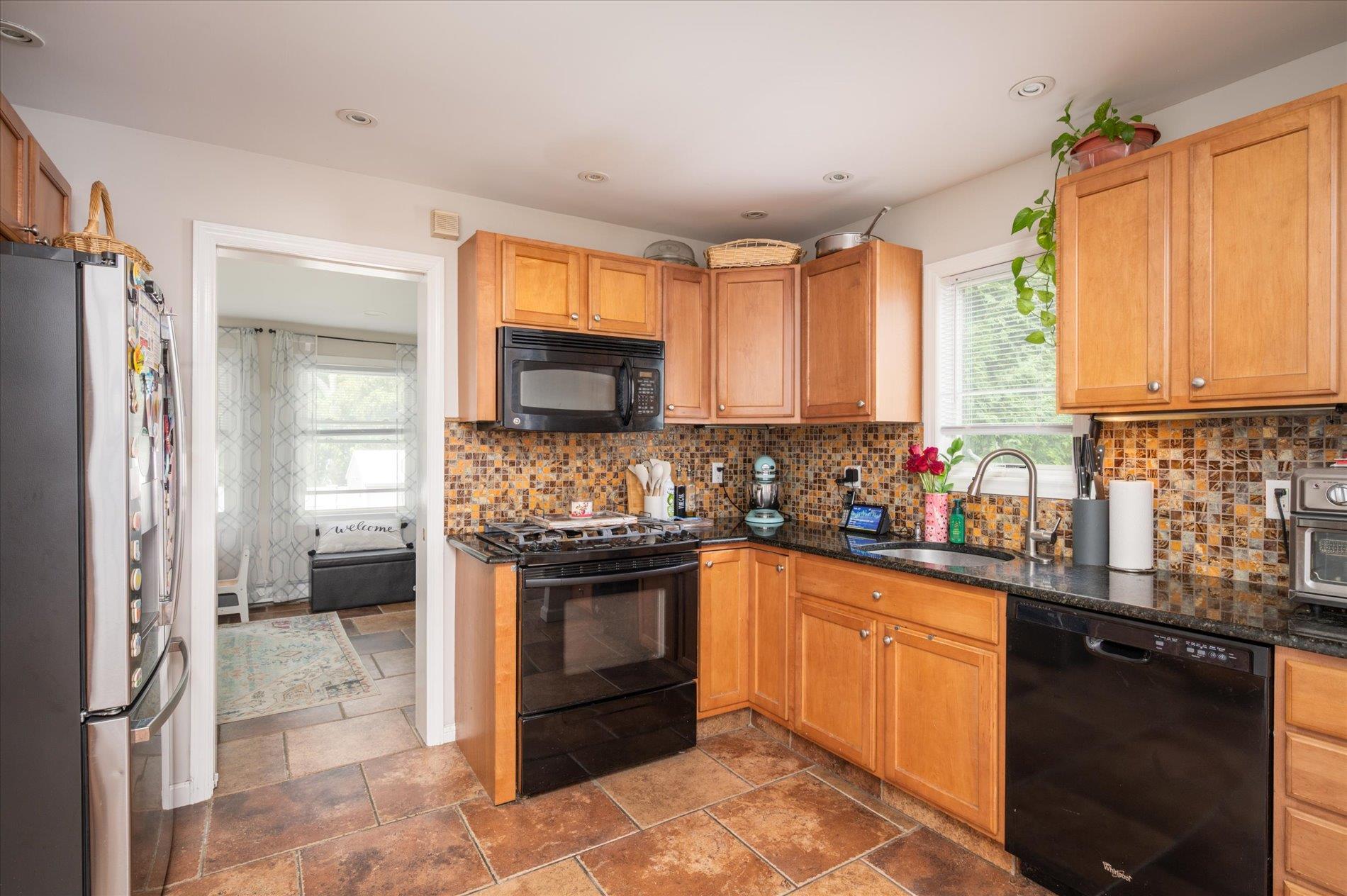 369 Collington Drive, Ronkonkoma, New York image 11