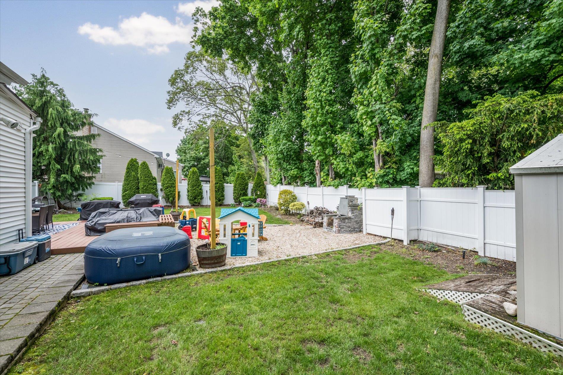 369 Collington Drive, Ronkonkoma, New York image 7
