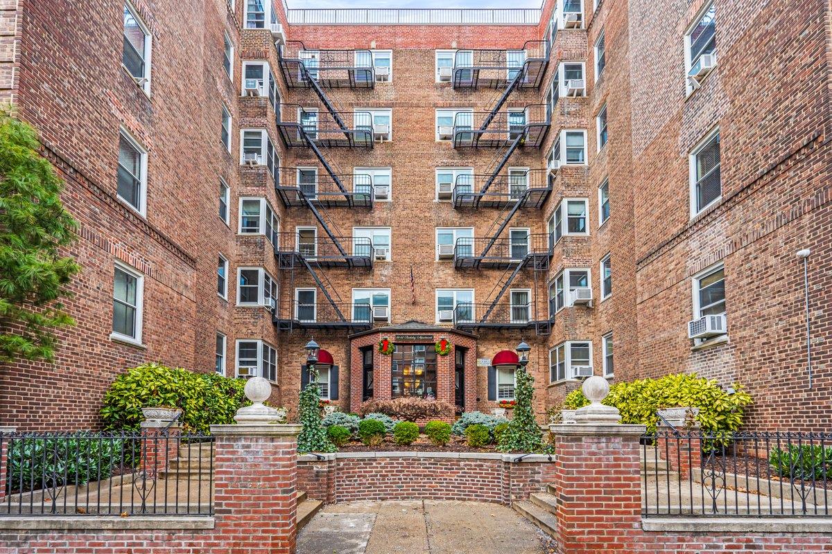 99-45 67th Road #406, Forest Hills, New York image 21