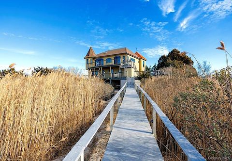 Homes For Rent - 7 Widgeon Way<br/> Westhampton Beach, NY 11978