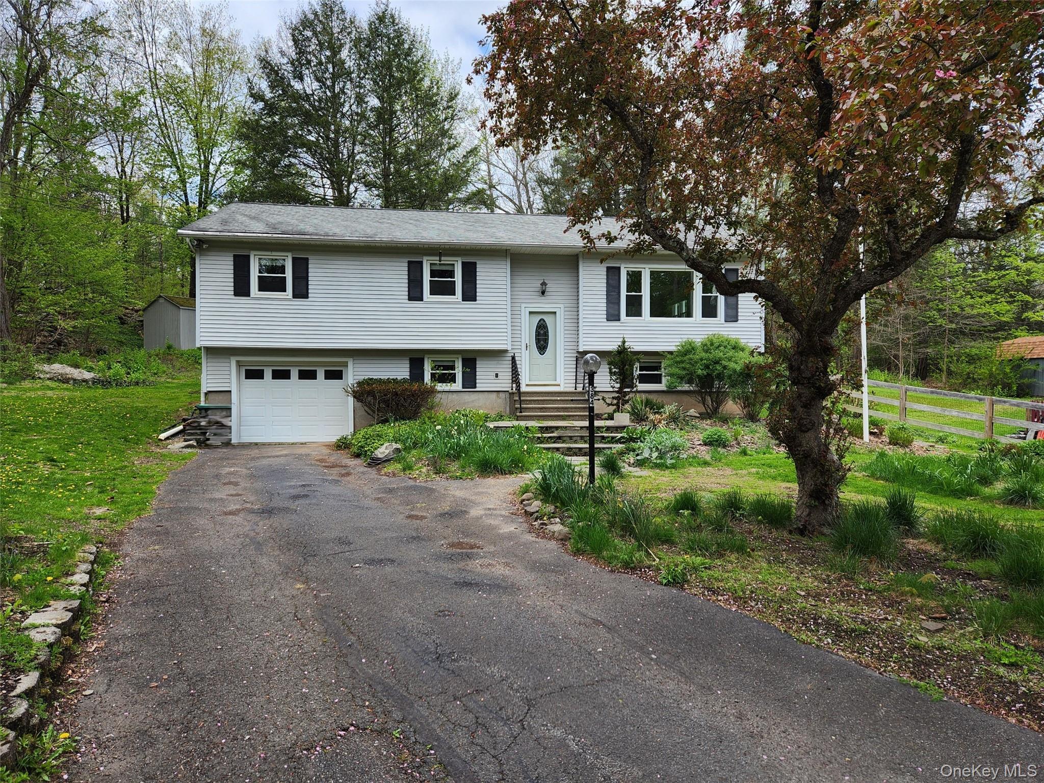 384 Fishcreek Road