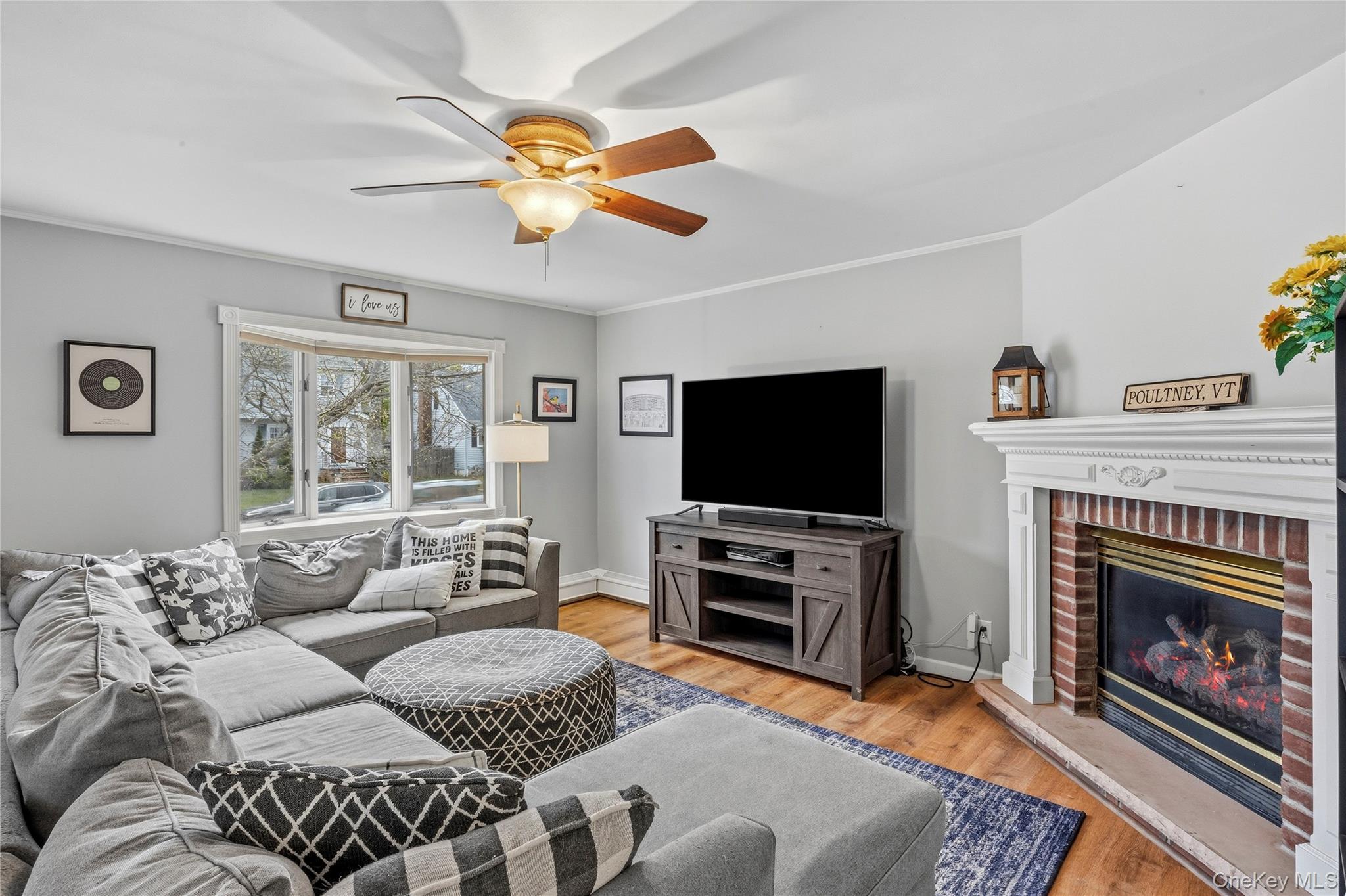 2459 Woodland Avenue