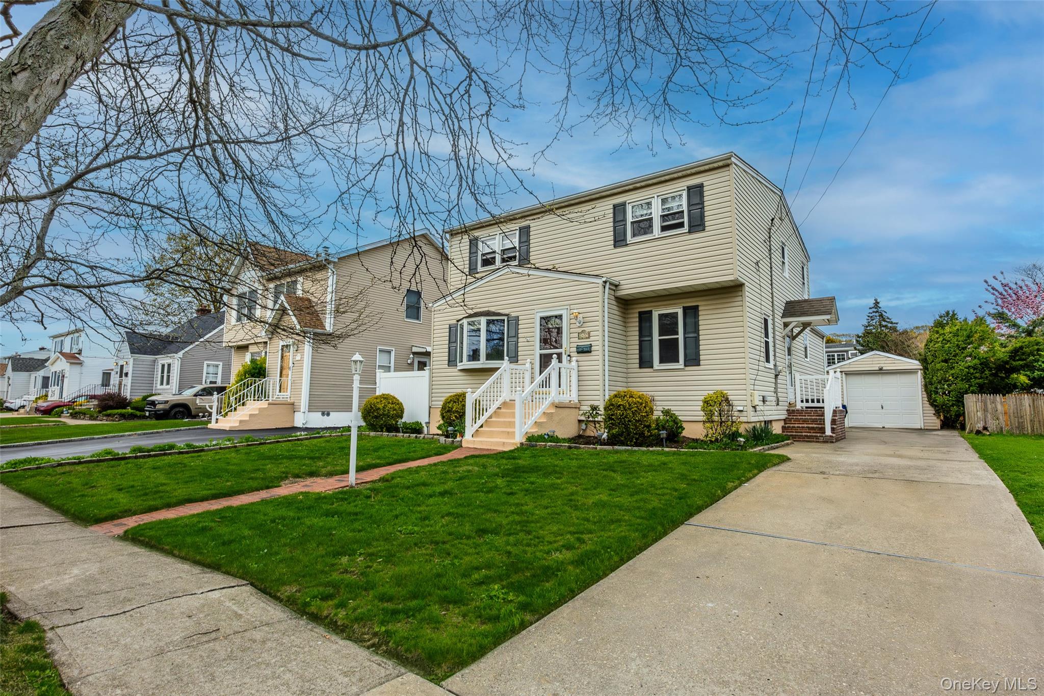 2459 Woodland Avenue