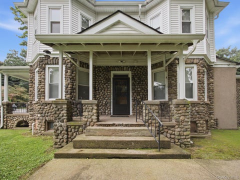 Photo of 9 Cottage Avenue #1, Nanuet, NY 10954 (MLS # 1046854)