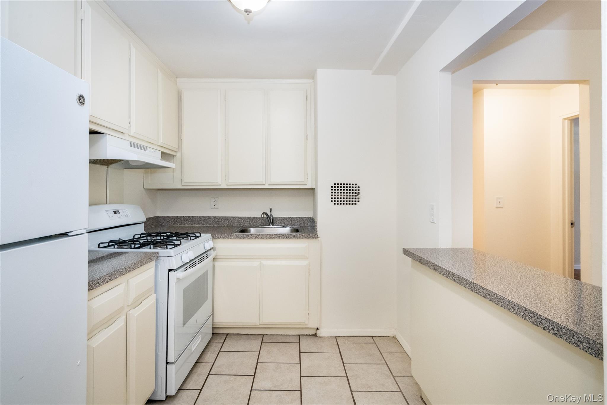 15 Lake Street 4-G