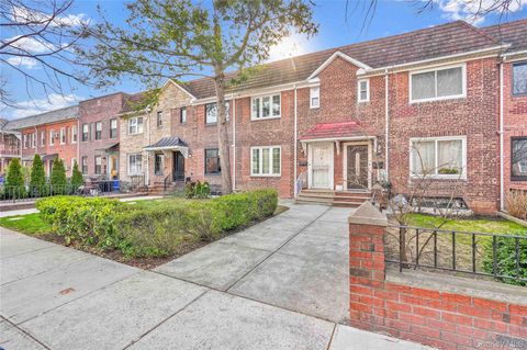 Homes For Sale - 2151 47th Street #1<br/> Queens County, Astoria, NY 11105