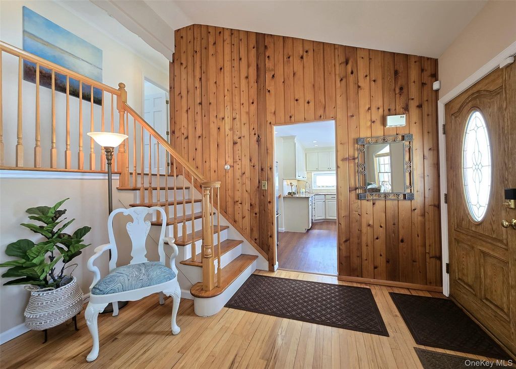 Photo of 165 Edgewater Avenue, Bayport, NY 11705 (MLS # 964543)