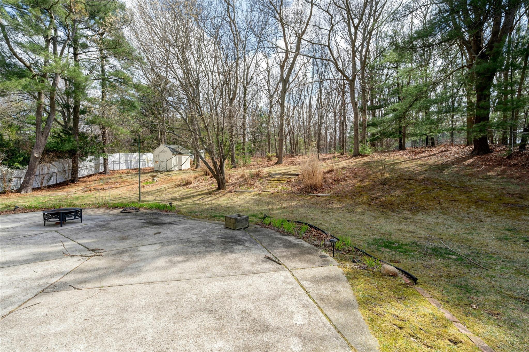 101 Grissom Way, Hauppauge, New York image 28