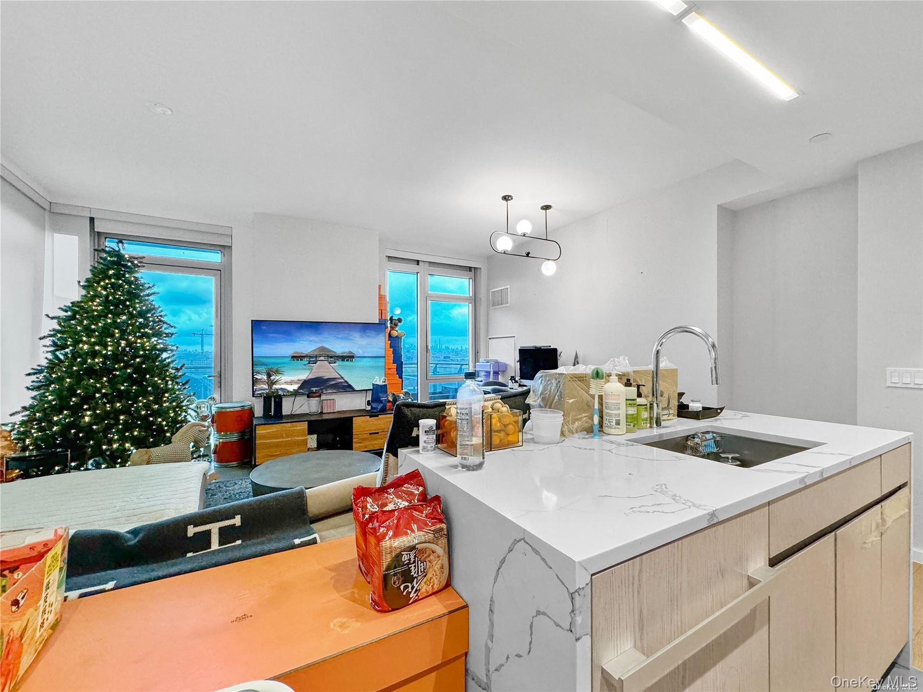 13327 39th Avenue 5Q