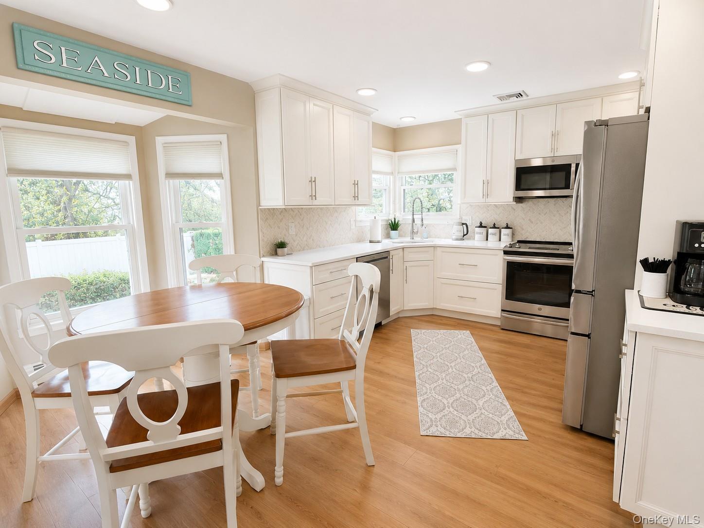 11 Hollow Oak Drive