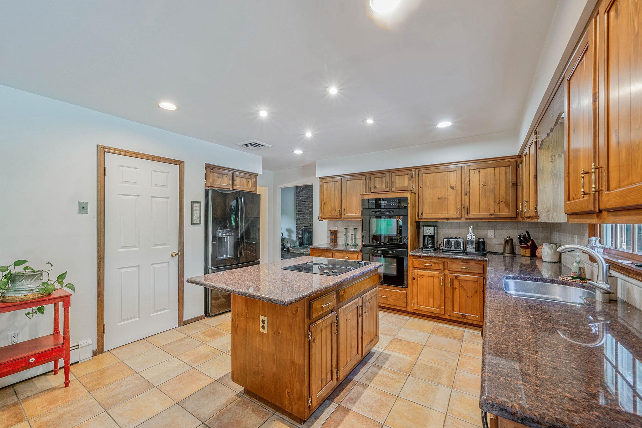 7 Sandpiper Court, Shoreham, New York image 12