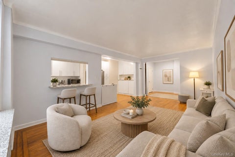 Photo of 110-34 73rd Road Rd #2D, Forest Hills, NY 11375 (MLS # 1065405)