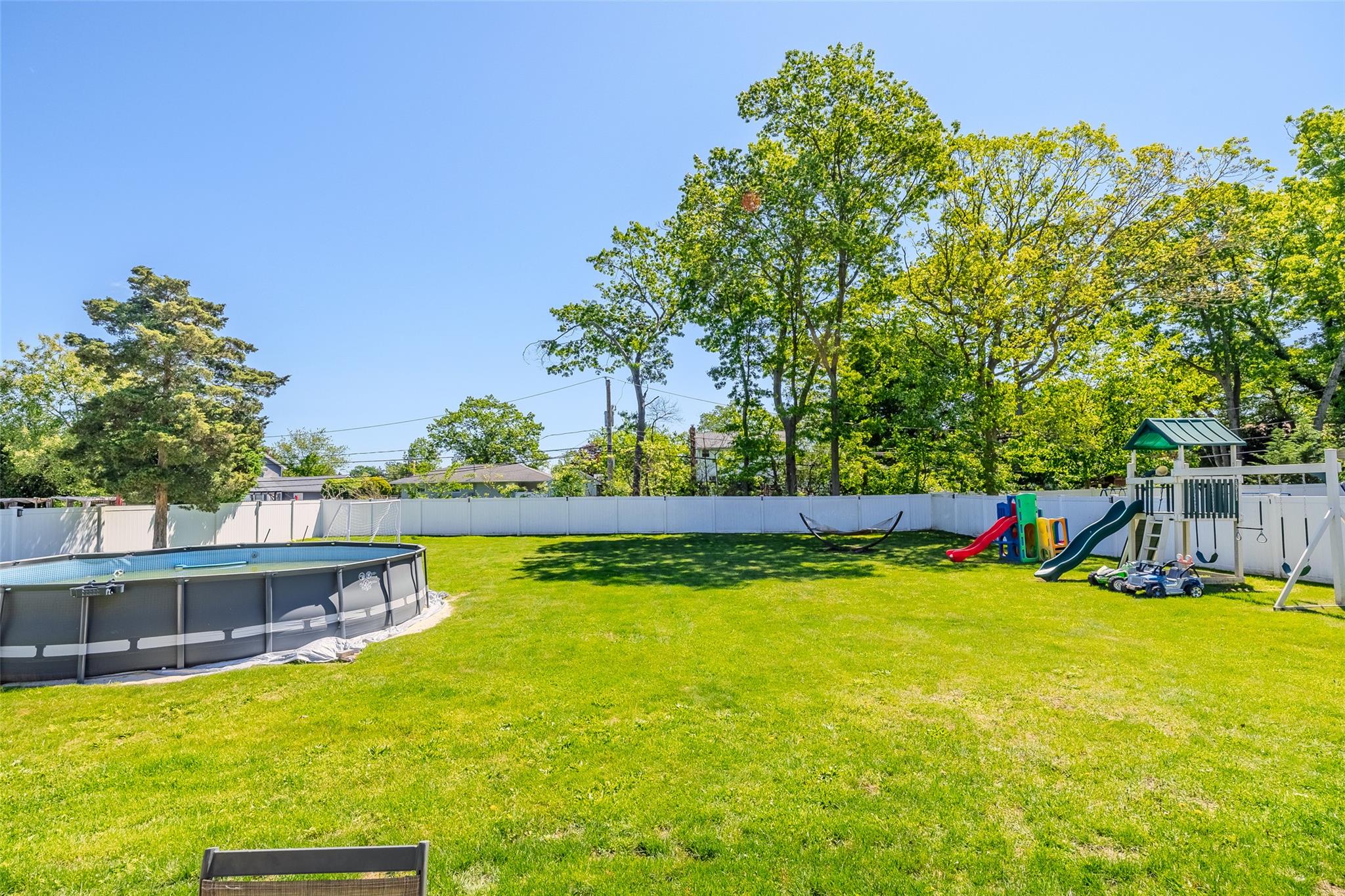 39 Harned Road, Commack, New York image 33