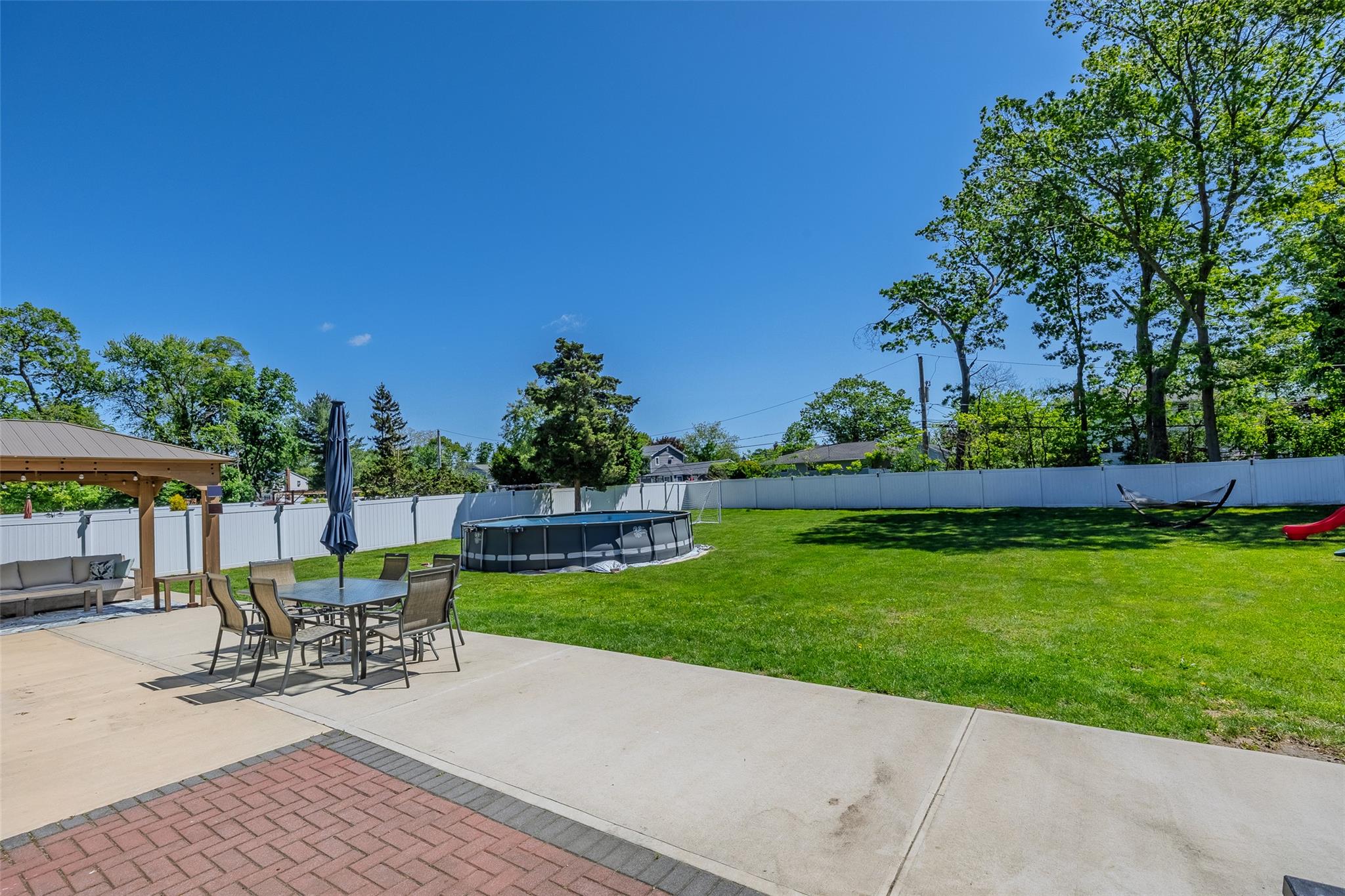 39 Harned Road, Commack, New York image 29