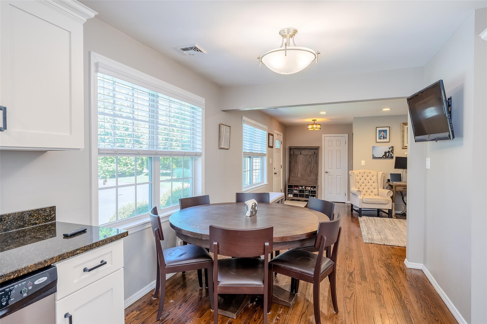 39 Harned Road, Commack, New York image 12