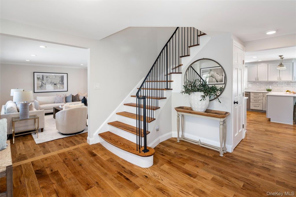 Photo of 13 Hissarlik Way, Bedford, NY 10506 (MLS # 956058)