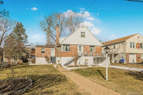 Homes For Sale - 233 Clunie Avenue<br/> Yonkers, NY 10703