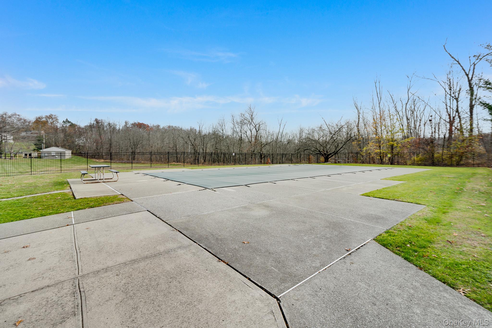 Fishkill, New York 12524, United States, 1 Bedroom Bedrooms, ,1 BathroomBathrooms,Residential,Active,249765