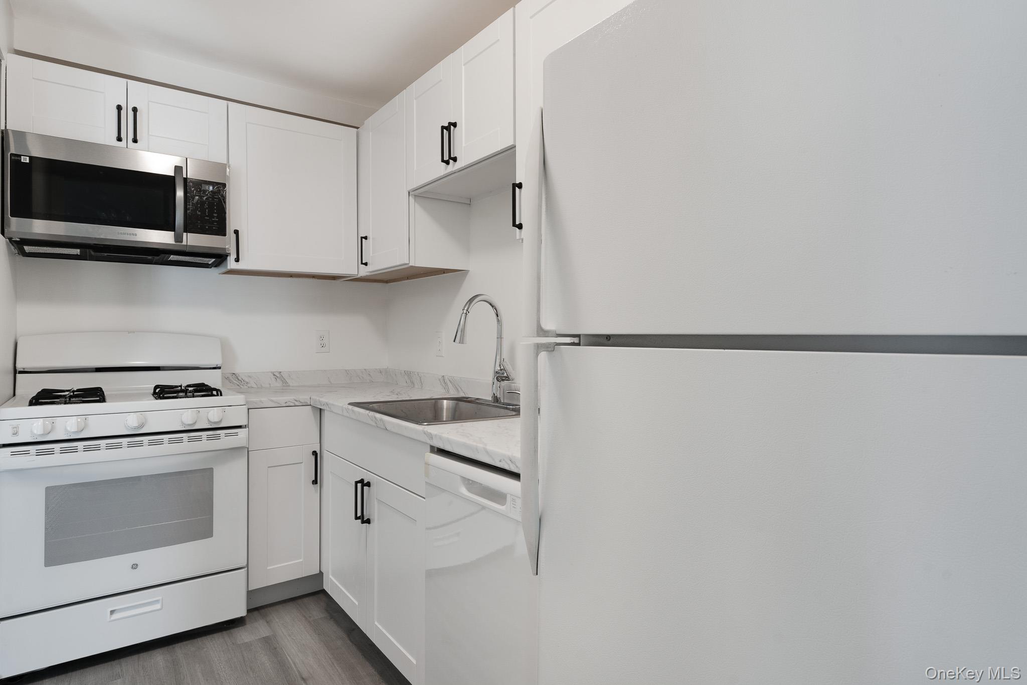 Fishkill, New York 12524, United States, 1 Bedroom Bedrooms, ,1 BathroomBathrooms,Residential,Active,249765