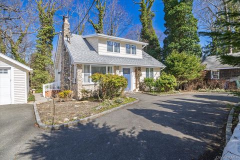 47 Elwood Road Huntington NY 11768