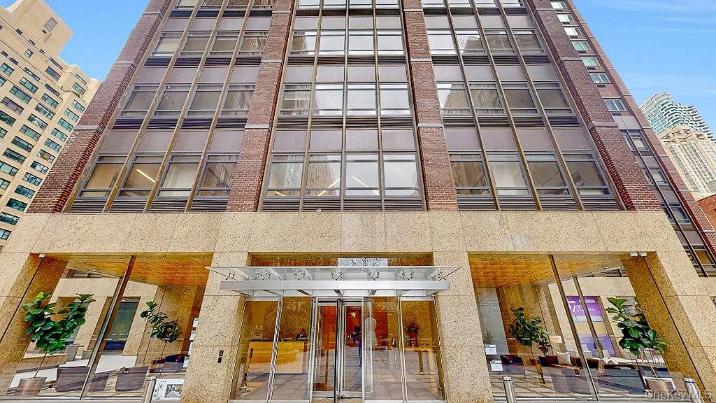 322 W 57th Street 33P2