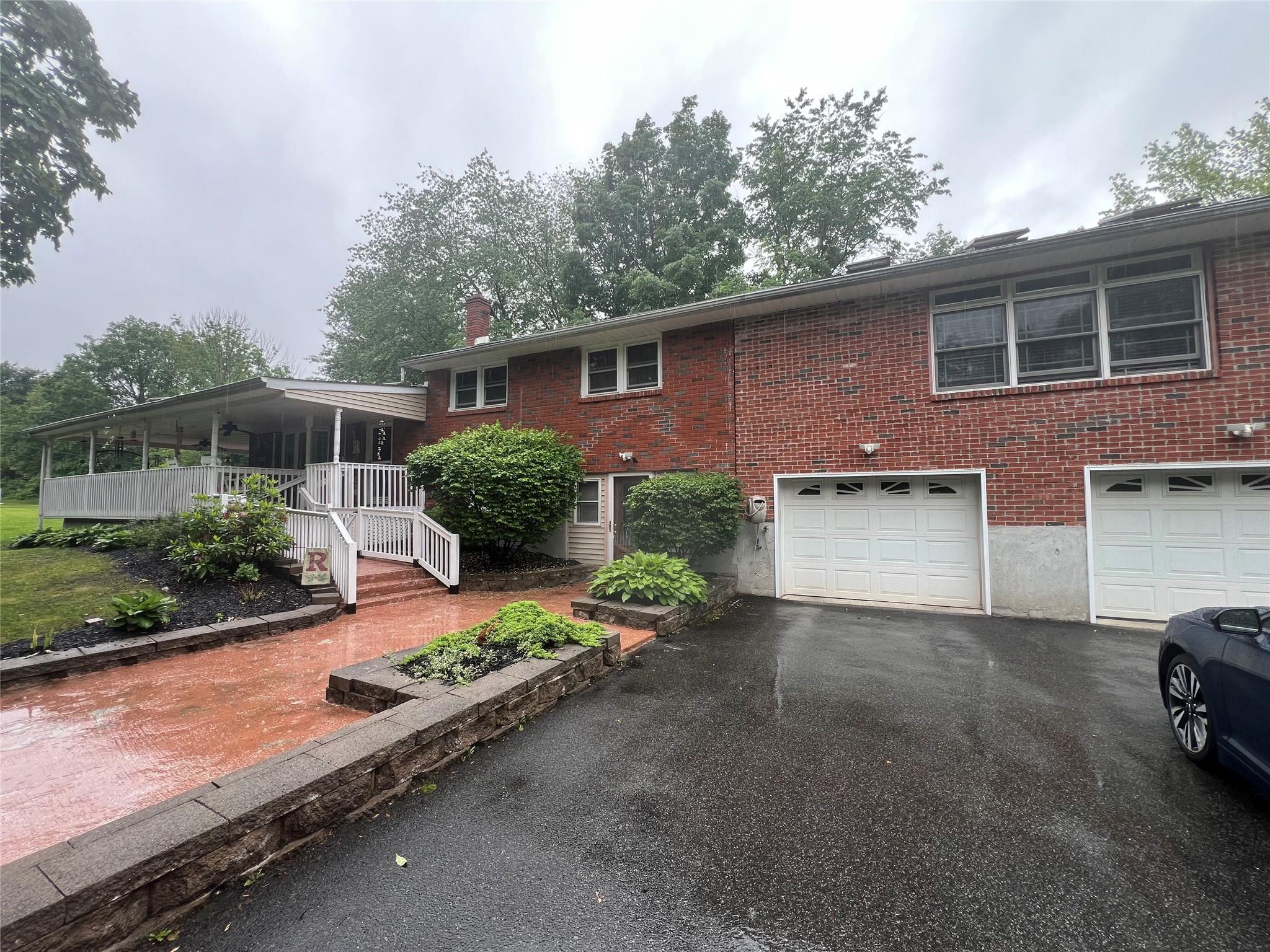 7 Lugo Lane