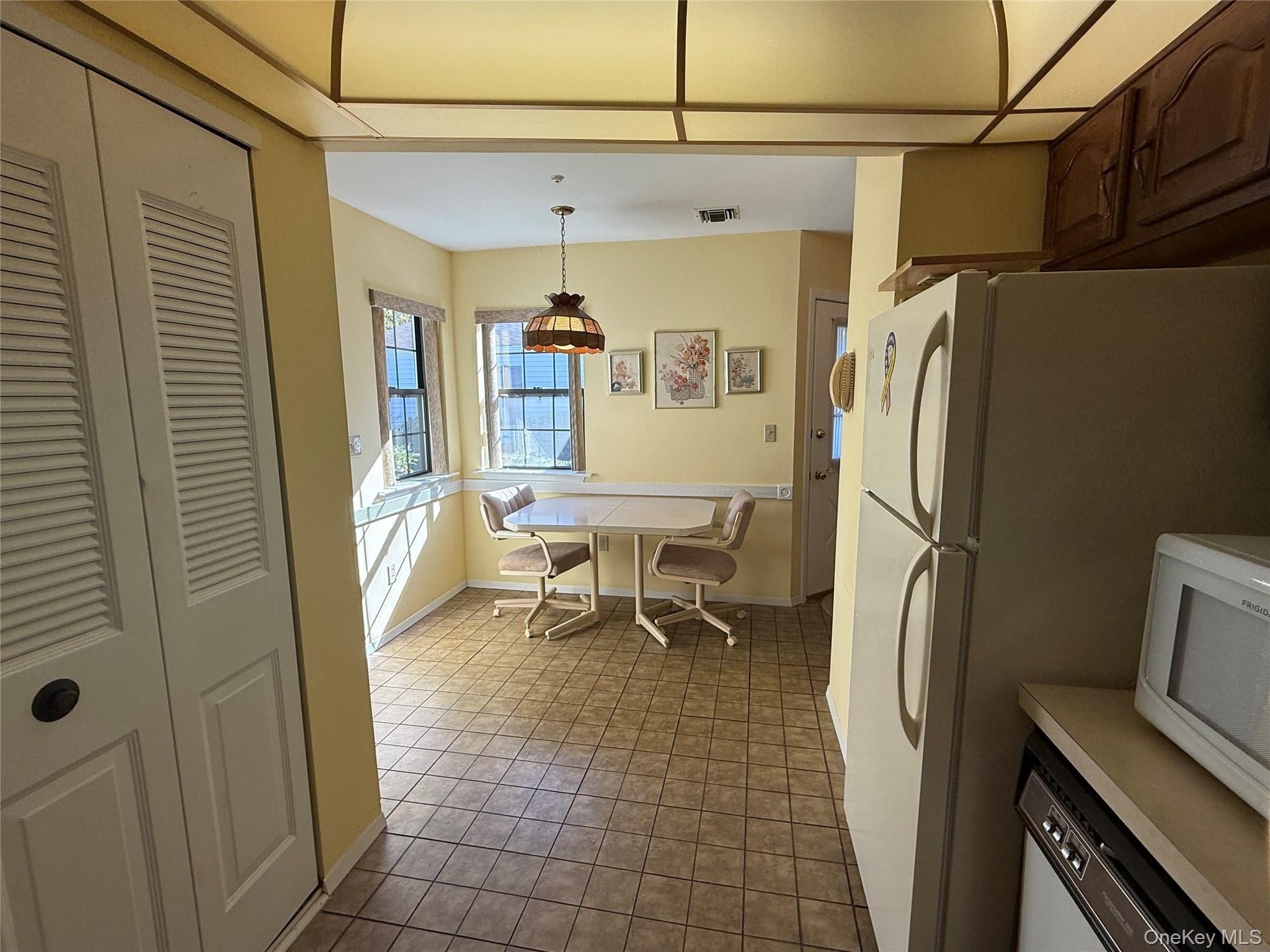 187 Knolls Drive
