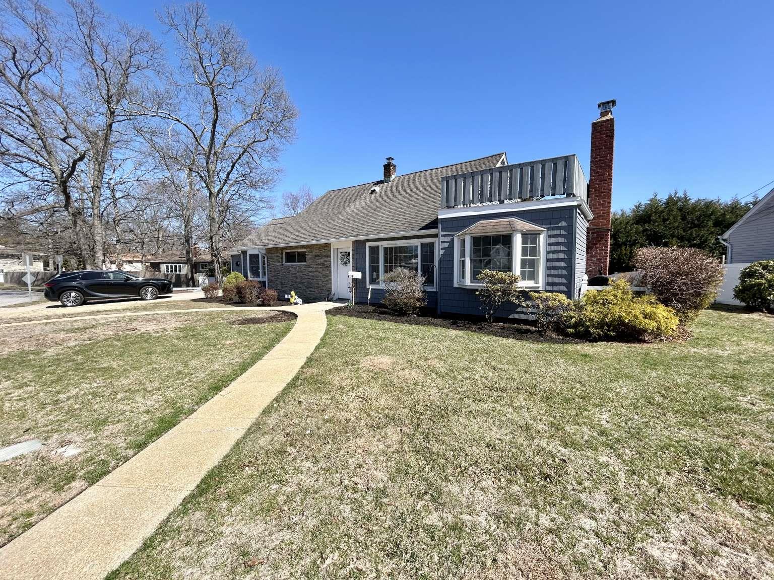1686 Sycamore Avenue, Merrick, New York image 2
