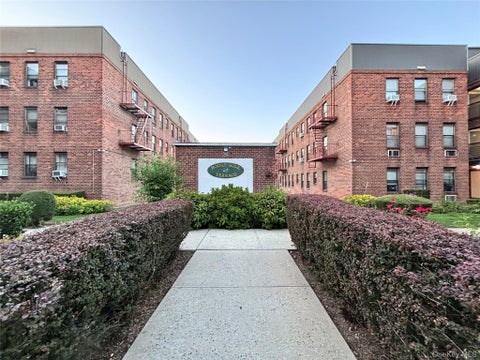 Homes For Sale - 215-27 48th Avenue #1B<br/> Queens County, Bayside, NY 11364